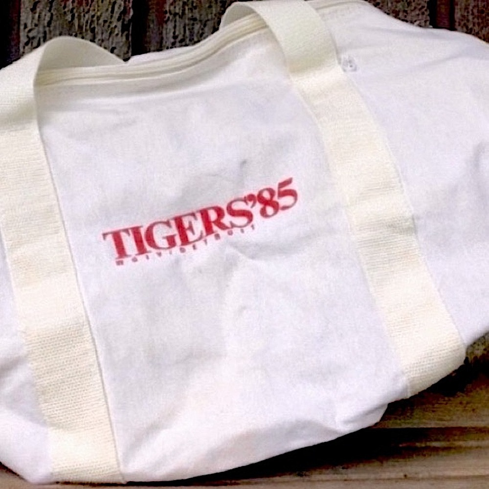 Rare DETROIT TIGERS 1985 World Series Duffel Bag